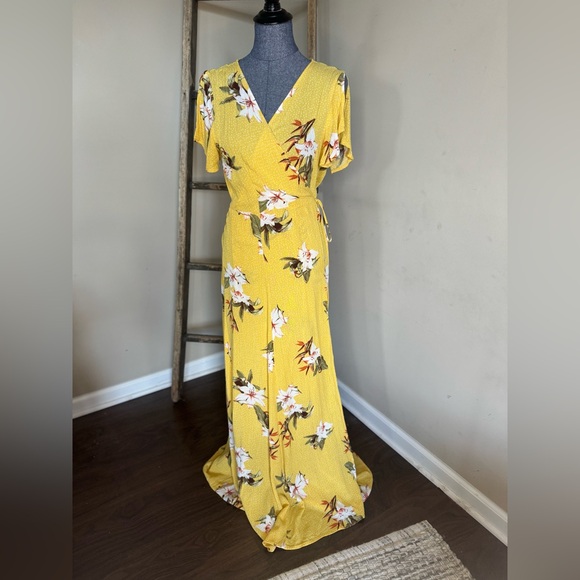 Heart of Marigold Yellow Tropical Print True Wrap Maxi Dress - Picture 3 of 16